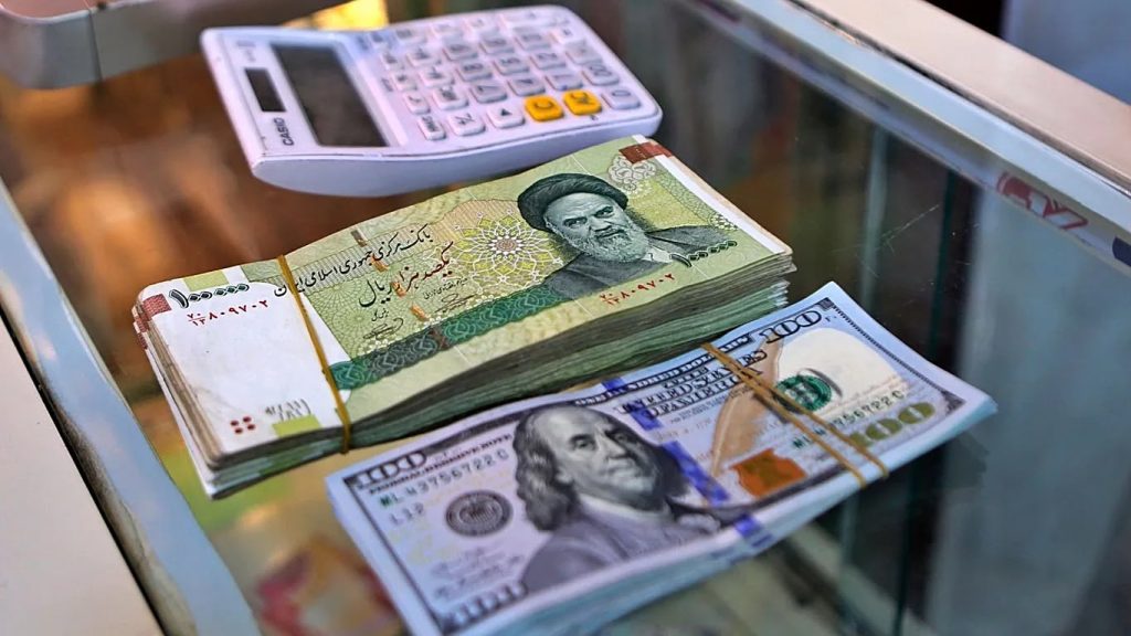 Dollari arrin rekord në Iran, riali humbet vlerë mes përshkallëzimit të tensioneve rajonale