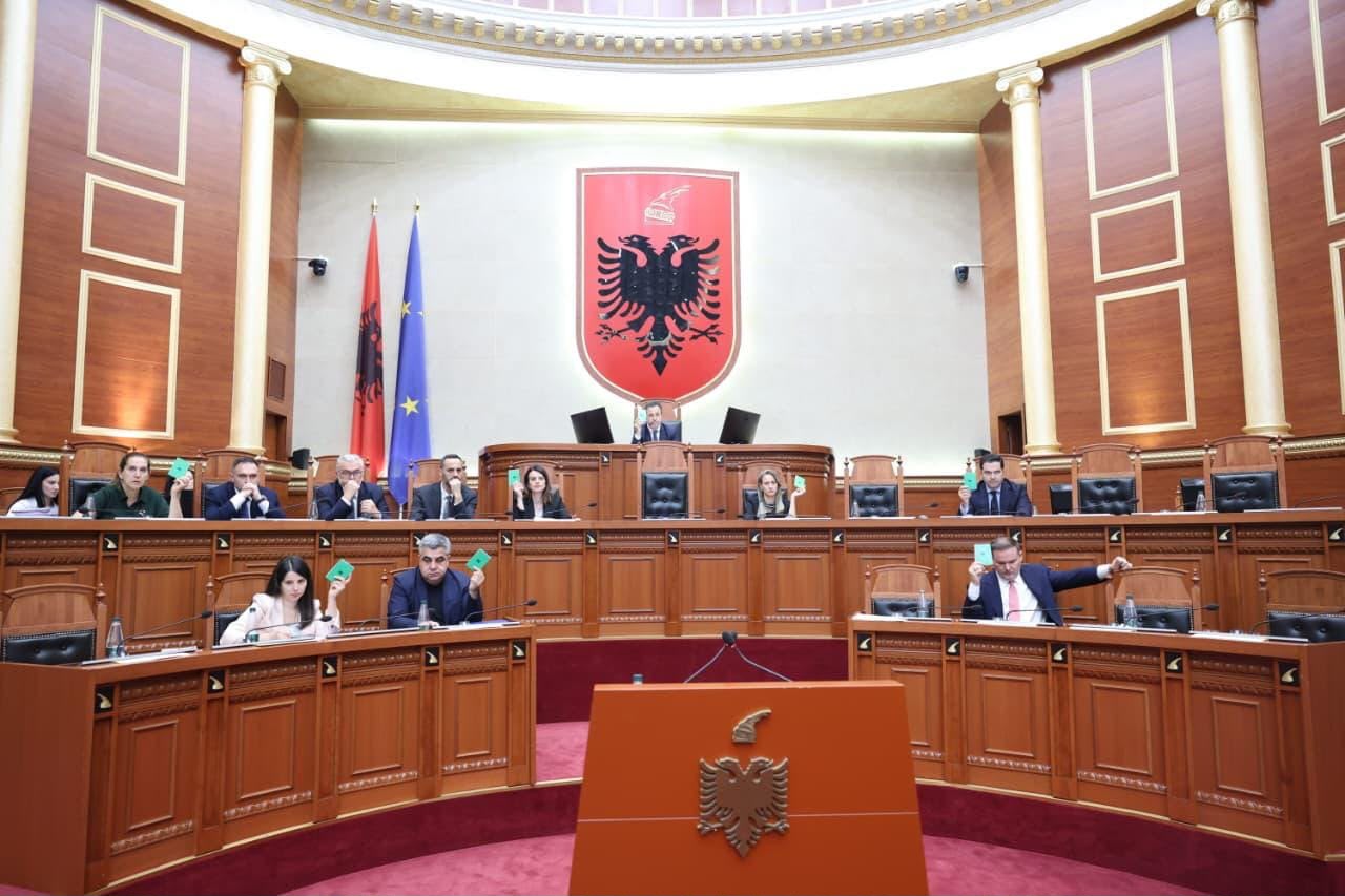 18:31 Ratifikimi i Huasë Shqipëri-SHBA, Ermal Nufi: “Investim historik për sigurinë e vendit”