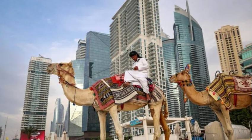 Sfida e Dubait për rikthimin e turistëve, aplikon skemën: Fiton 800 euro kush sjell një turist, 10.000 aplikime brenda 48 orësh