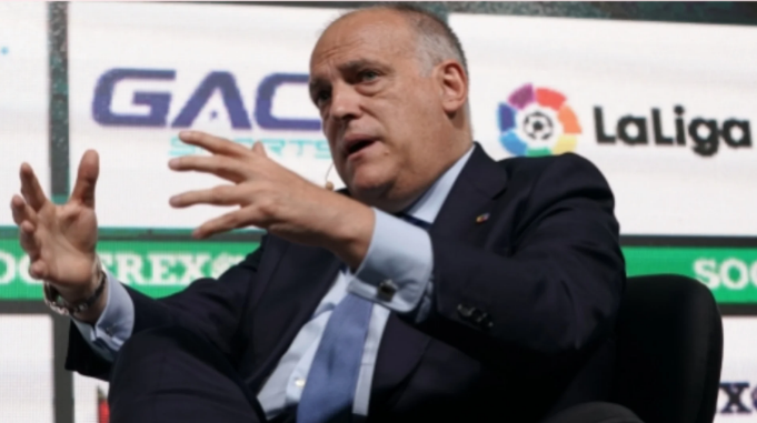 ‘Infantino duhet të largohet’/Presidenti i La Liga, Tebas sulmon FIFA: Vetëm gënjeshtra, po shkatërrojnë futbollin