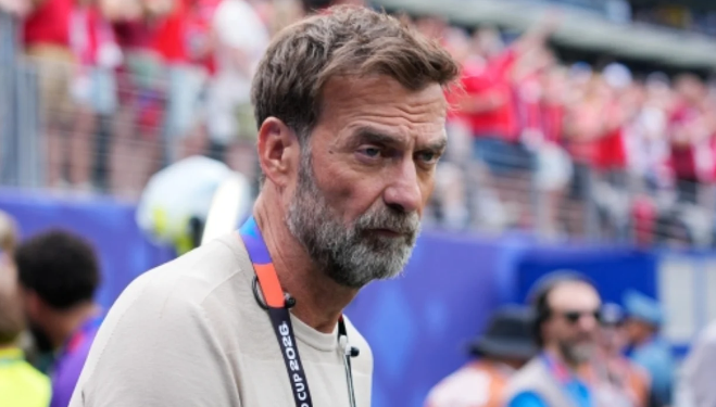 Klopp “shpërthen” ndaj Trump dhe Infantinos: Nuk duhet të kenë të bëjnë fare me futbollin