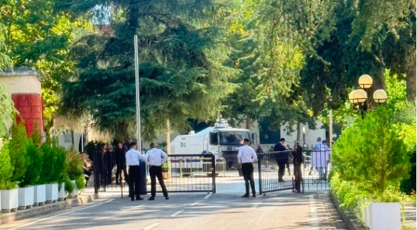 08:51 Nga raportet vjetore të institucioneve të drejtësisë te interpelanca me ministrin Karakaçi, çfarë pritet të diskutohet në seancën e sotme plenare
