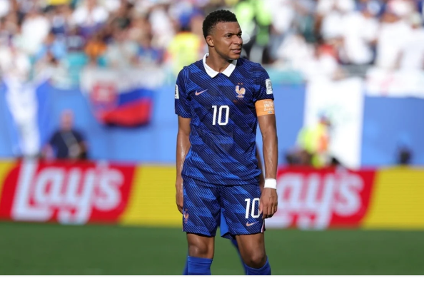14:07 “Do të na dhembë gjatë”, letra e ndjerë e Kylian Mbappé pas humbjes në Botëror