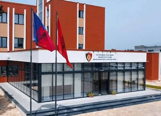 Tritol makinës në Shkodër/ Shpërthimi shkakton vetëm dëme materiale, nisin hetimet