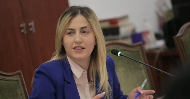 Zhupa për “Pasqyrë Albania”: Riciklim i propagadës së vjetër të PS-së, vepër e Ramës