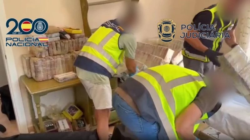 Sekuestrohen mbi 3.3 tonë kokainë në Spanjë dhe Portugali/ Goditet rrjeti ndërkombëtar i trafikut të drogës, 3 të arrestuar