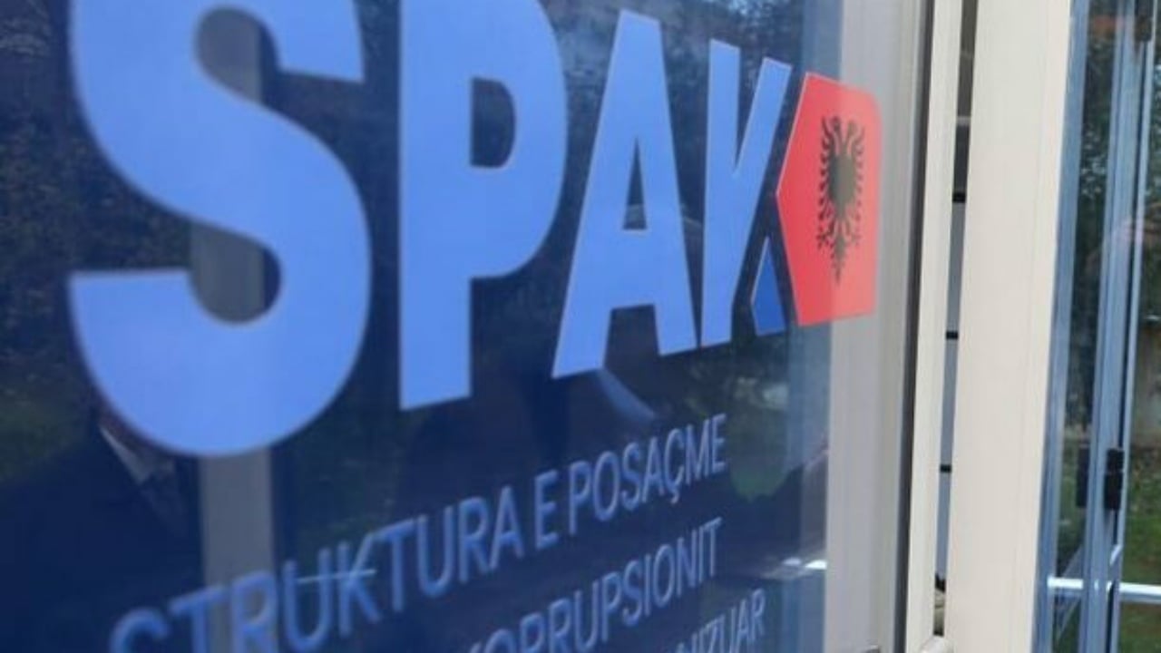 13:58 SPAK sqaron kallëzimin ndaj Altin Dumanit në Itali: Petrit Çela kërkoi përjashtimin e prokurorit nga një procedim penal