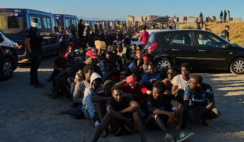 Maroku akuzon Spanjën: Emigrantët që hynë në Ceuta u sulmuan dhe u keqtrajtuan