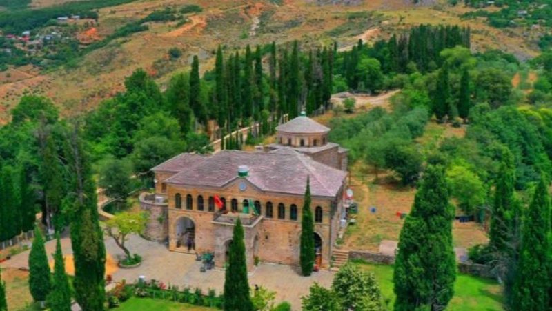 14:00 Rama publikon guidën turistike për Nepravishtën, 8 arsye pse duhet vizituar fshati i Libohovës