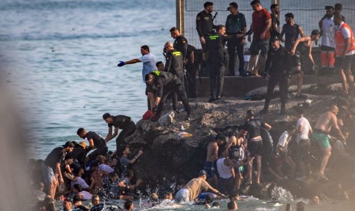 Thellohet bilanci në Ceuta, 86 emigrantë humbin jetën