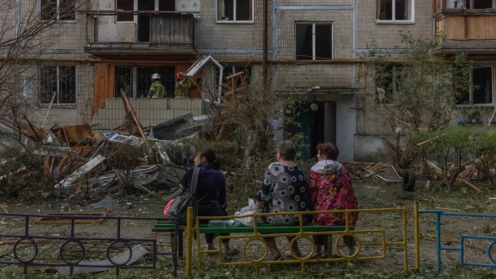 Banesat e paprekura nga sulmet nuk i shpëtojnë “duarve” të Rusisë, hetimi i BBC: Ka marrë mbi 34 mijë prona të ukrainasve në territoret e pushtuara