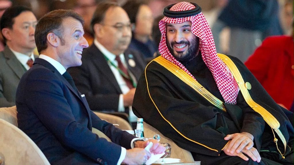 Macron pret në Paris princin saudit Mohammed bin Salman, nga e-sporti te Lindja e Mesme