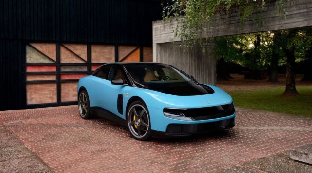 Ferrari bëri histori, modeli i parë elektrik shitet për një çmim të pabesueshëm prej 40 milionë dollarësh