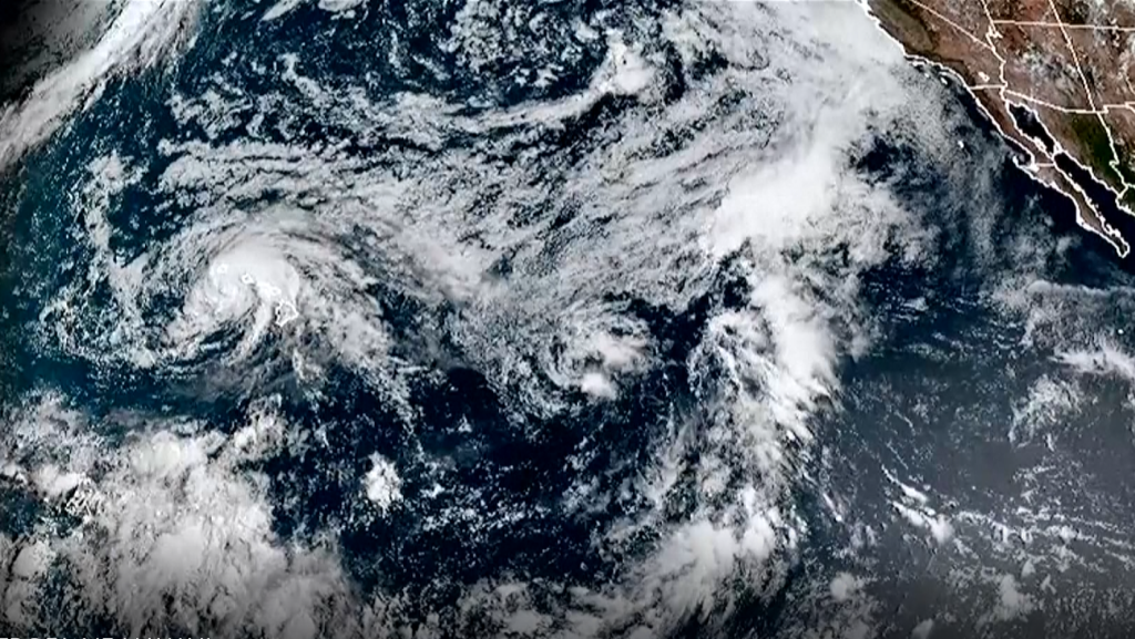 Hawaii goditet nga stuhia “Lala”