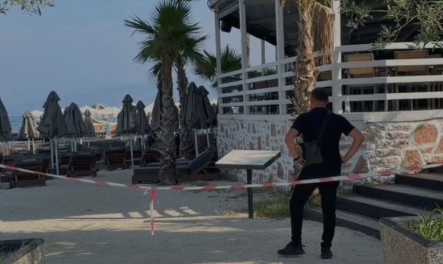 10:22 Detaje nga vrasja në Ksamil/ 20-vjeçari francez u godit disa herë me thikë, shkak dyshohet të jetë bërë një vajzë. Autori ishte roje plazhi