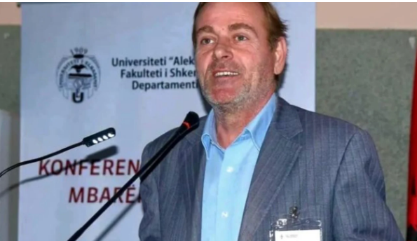 11:10 Kontribuoi për dekada në studimin e gjuhës shqipe, ndahet nga jeta profesori i Universitetit të Elbasanit, Albert Riska