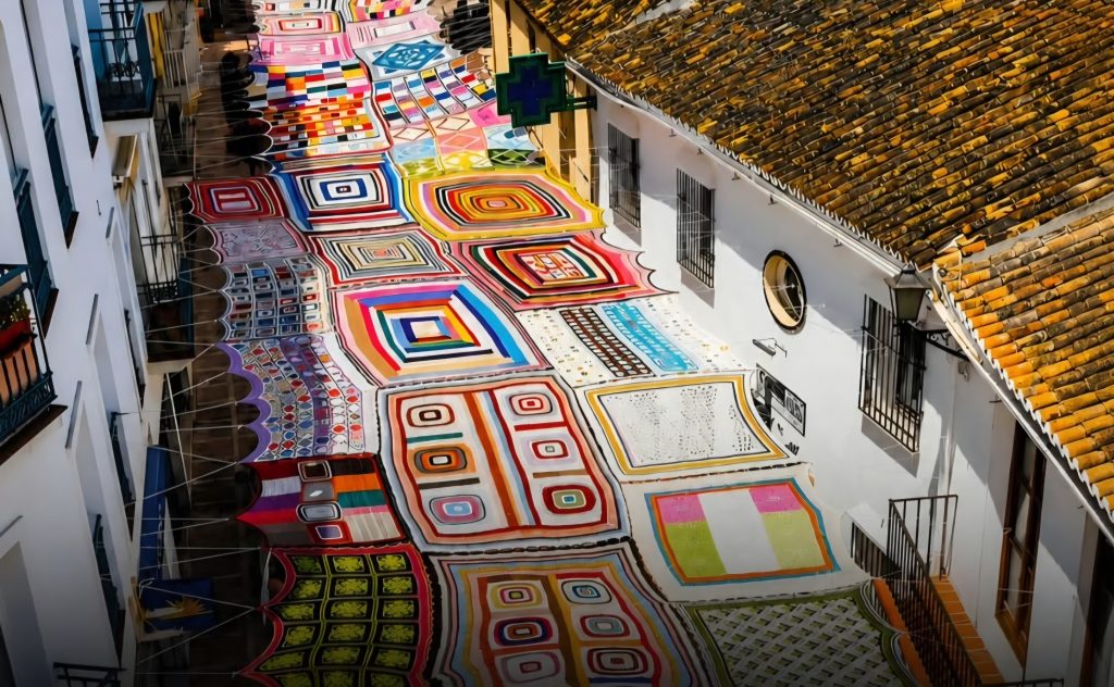 Rruga më e veçantë në Spanjë? Qindra gra e krijuan me grep