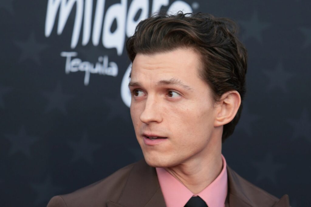 Tom Holland rrëfen mbi projektin që po i ngjall “frikë të madhe”