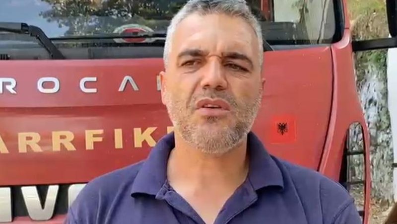 36 orë pa pushim mes flakëve, zjarrfikësi i Krujës: Në 11 vite s’kam parë situatë kaq të vështirë
