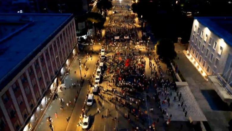 Protesta, patericë e forcave të reja politike?