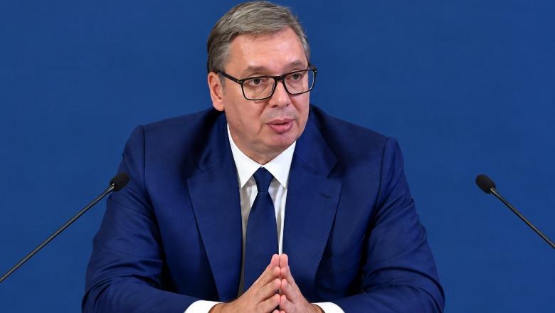 07:50 Presidenti serb: Do të japë dorëheqjen të dielën në mbrëmje, por do të flas me Putinin para përfundimit të mandatit