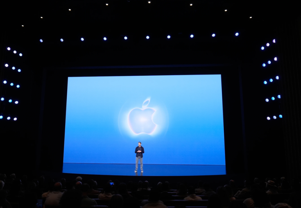 Epokë e re/ Pas iPhone 18 Pro dhe 18 Pro Max, Apple befason me iPhone Duo me palosje, ja si duket telefoni i ri
