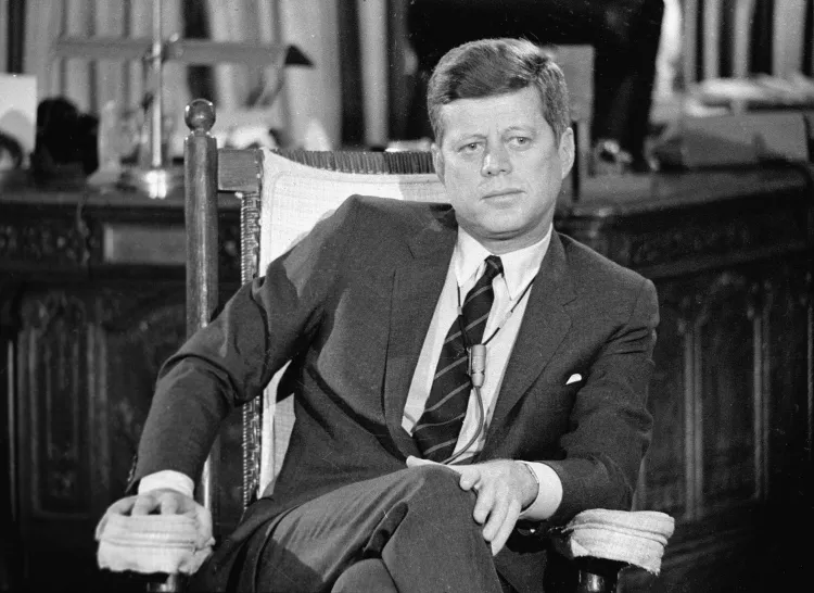 John F. Kennedy thuhet se u bë “i varur nga seksi” për një arsye të papritur