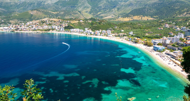 Shqipëria mes 3 destinacioneve të preferuara për vitin 2027