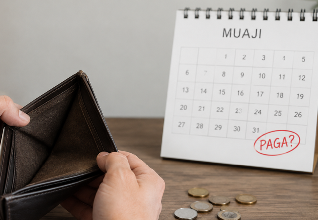 07:50 Gati gjysma e shqiptarëve kanë vështirësi të mbyllin muajin, e dyta në Europë