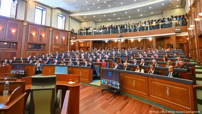Kosovë/ PDK kërkon konstituimin e Kuvendit: T’i jepet fund krizës shtetërore