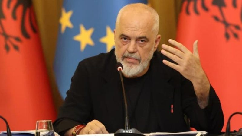 12:10 Deputetët u përballën me vezë e gurë/ Rama u përgjigjet Demokratëve Europianë: E neveritshme! A nuk ju vjen turp?