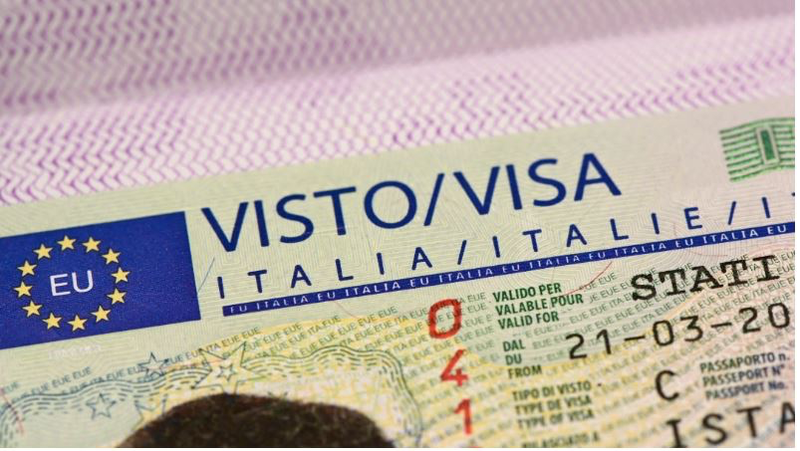 Italia dhuron 160 mijë viza për rusët: A rrezikohet vendi nga agjentët e Moskës?