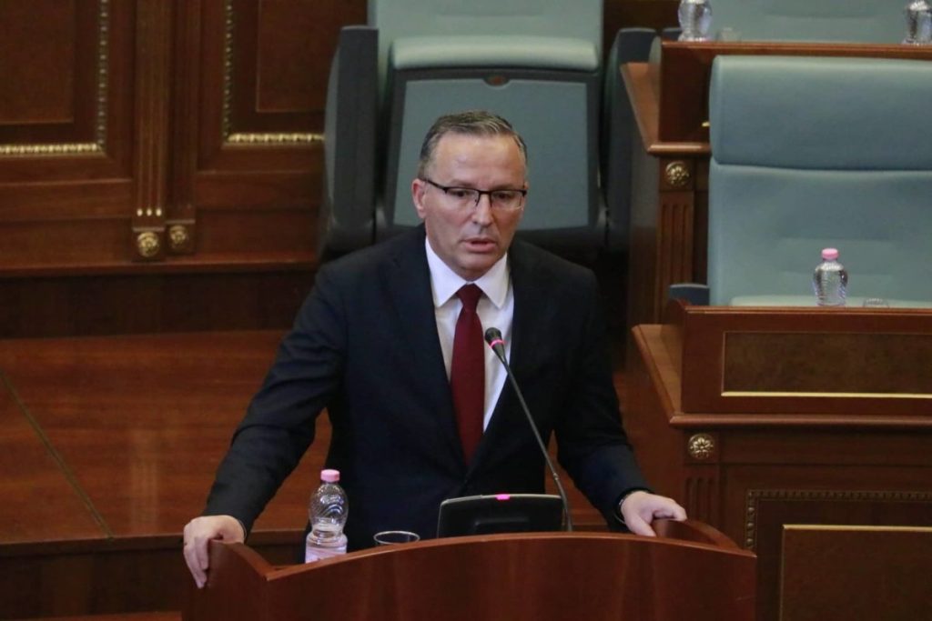Bedri Hamza: PDK do të veprojë që ligjshmëria të rikthehet në Kosovë