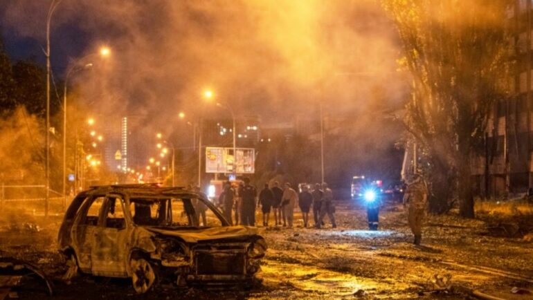 Sulme me raketa ruse në Kiev, të paktën dy të vrarë dhe gjashtë të plagosur