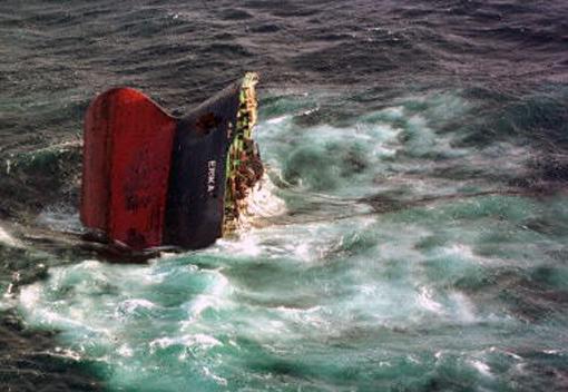 Histori/ “Estonia”, 1994 – nata e 28 shtatorit, kur deti Baltik gëlltiti 852 jetë