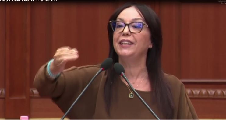 “O shokë më besoni, më ndihmoni!”/ Ministrja Spahiu bën premtimin e fortë: Në janar 2027 sjell Pet Scan-in ose jap dorëheqjen!