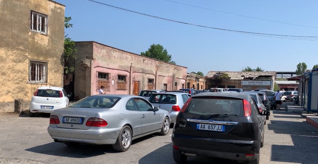 Ndryshon vlera e zhdoganimit, do të paguhet më shtrenjtë për makinat e përdorura