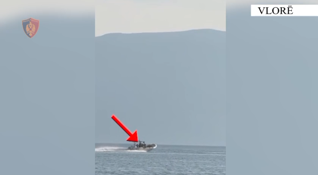 11:55 Bëri manovra të rrezikshme me gomone në Vlorë, drejtuesi i dehur gjobitet dhe i bllokohet leja