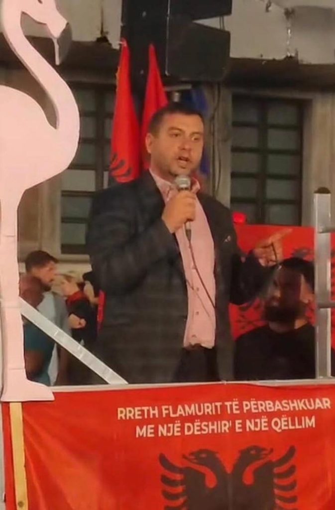 Alarm për bombë te “Emin Duraku” në ditën e parë të shkollës! Antiterrori prangos autorin e thirrjes (EMRI)