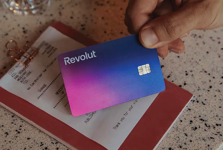 Hakerët u hoqën si agjenci qeveritare, Revolut u dorëzoi të dhënat e qindra klientëve