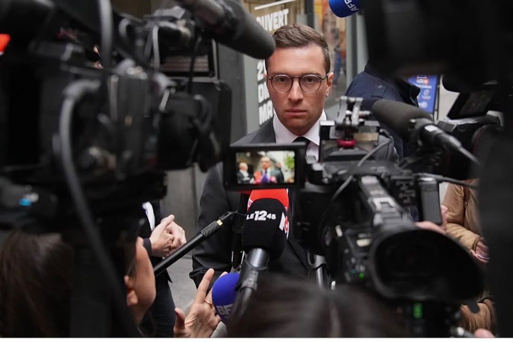 Bardella i përgjigjet Macronit pas akuzave për antisemitizëm: “Pas 7 tetorit, unë dola në rrugët e Parisit”