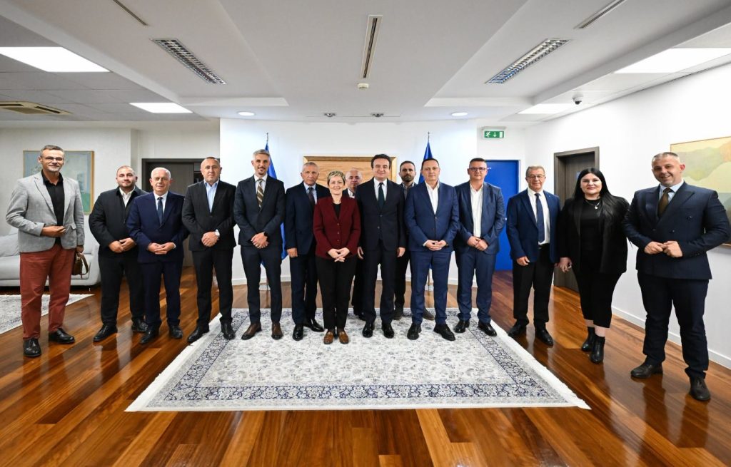 Preshevë, shqiptarët bashkohen për zgjedhje/ Front unik i partive në Luginë