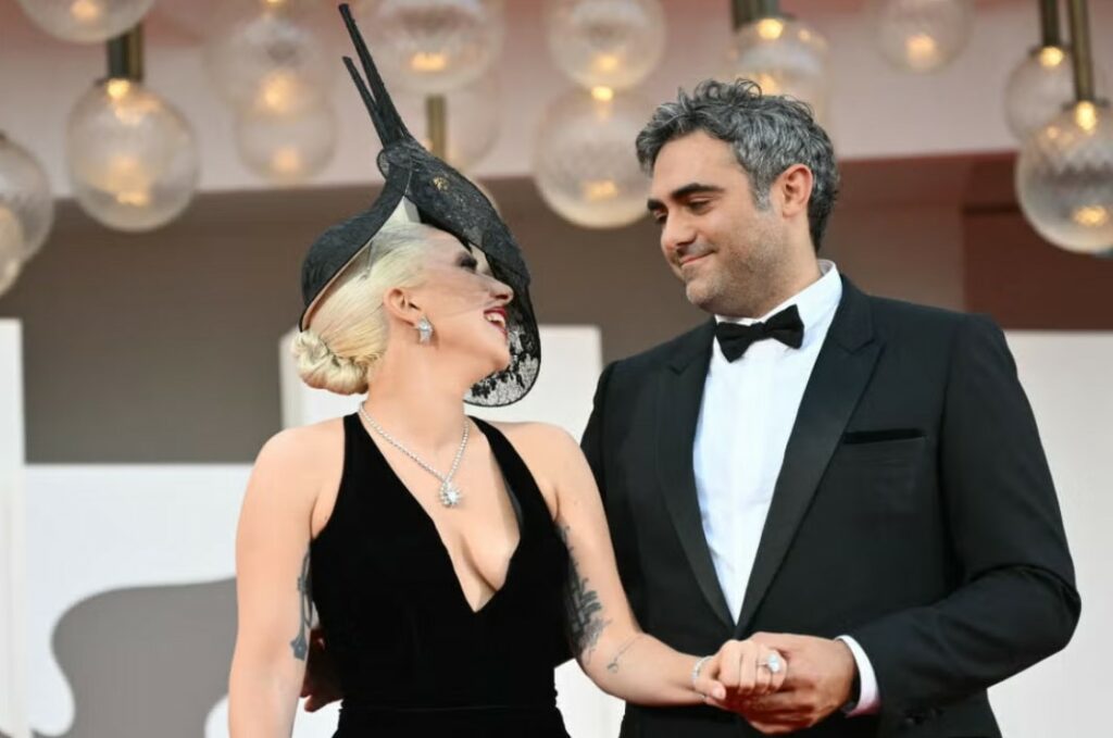 Lady Gaga zgjodhi një nënë surrogate për të sjellë në jetë vajzën e saj