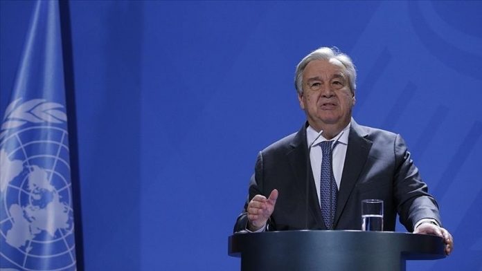 Guterres: Rregulla globale për IA-në për të parandaluar zhvillimin e “robotëve vrasës”