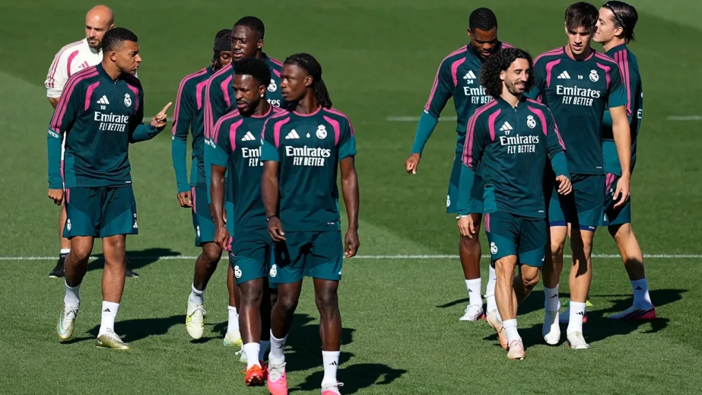 Mourinho e përjashton yllin e ekipit nga lista e Ligës së Kampionëve