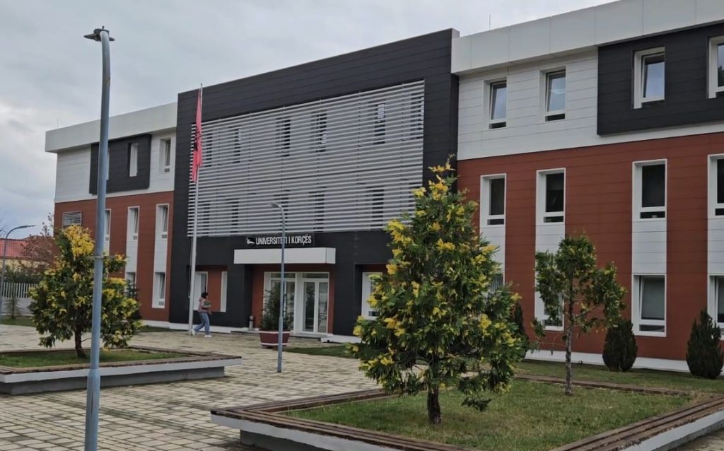 42 studentë të huaj në Korçë, “Fan S. Noli” zgjeron bashkëpunimin ndërkombëtar