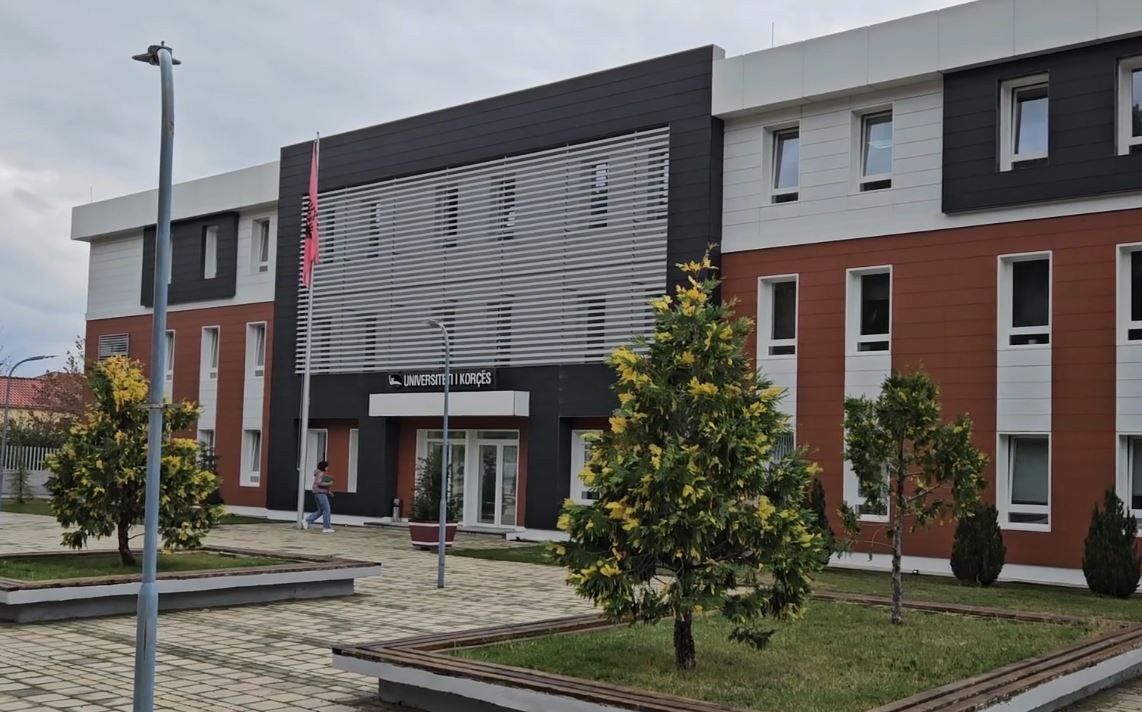 11:15 42 studentë të huaj në Korçë, “Fan S. Noli” zgjeron bashkëpunimin ndërkombëtar