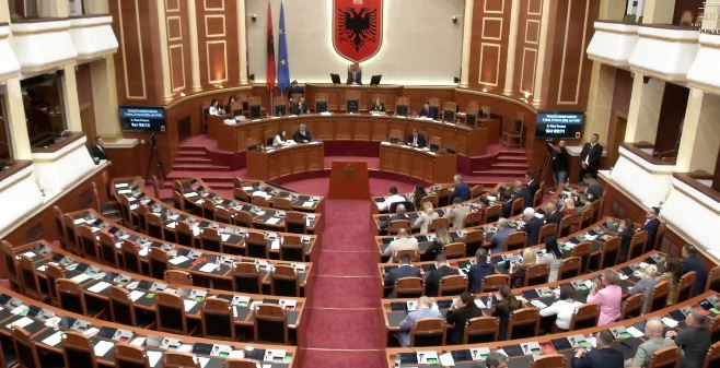 08:30 Sot seancë plenare/ 5 ministra japin llogari në Kuvend; vendoset edhe për pagat e gjyqtarëve e prokurorëve, ç’përmban Rendi i Ditës