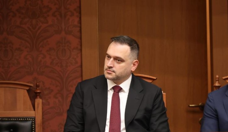 Ministri Nufi: Industria e mbrojtjes, prioritet strategjik për Shqipërinë