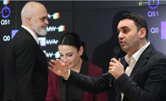 13:45 “Jo burg për çdo shkelje me tenderat”/ Këlliçi për deklaratën e Ramës: Balluku abuzoi me 1.2 mld euro, kryeministri ka hallin e tij dhe të bashkëpunëtorëve